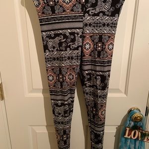 Soft elephant pattern leggings
